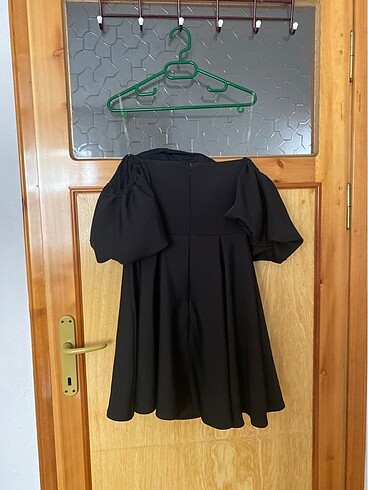 38 Beden Siyah Mini Elbise