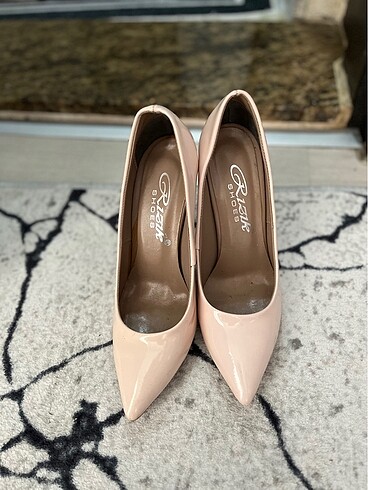 Diğer Stiletto
