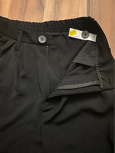 s Beden siyah Renk Stradivarius ihraç fazlası pantolon