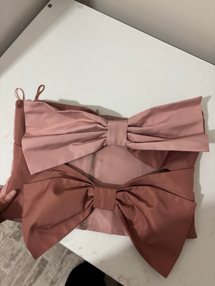 Pembe hediye detaylı crop - Görsel 4