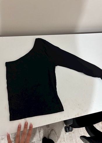 Siyah Tek Kollu Crop Top - Görsel 4