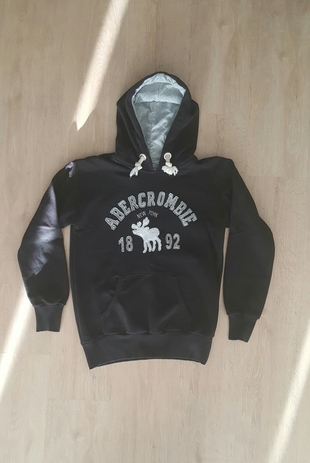 siyah sweatshirt