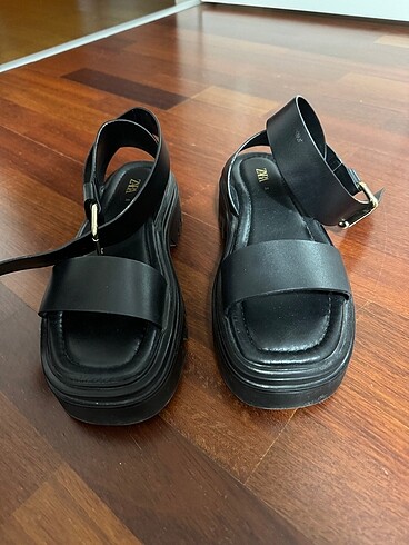 Zara Zara sandalet