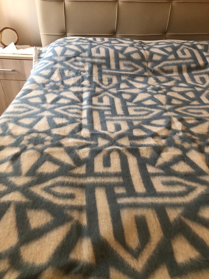 Mavi Gri Batik Desenli yün battaniye - Görsel 2