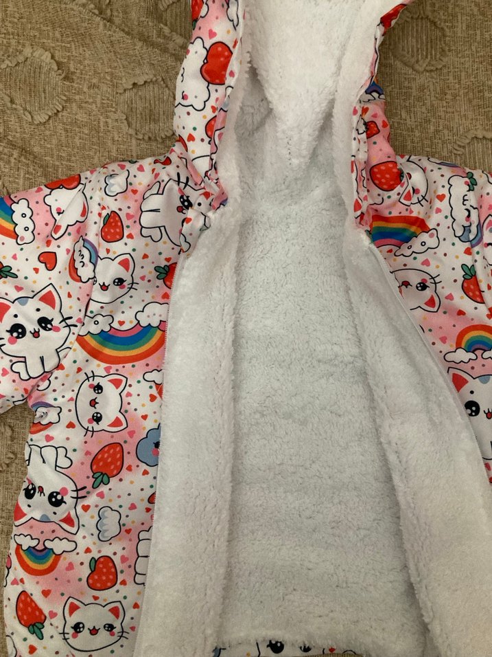 Renkli Baskılı Kız Çocuk Kapüşonlu Mont - Görsel 2