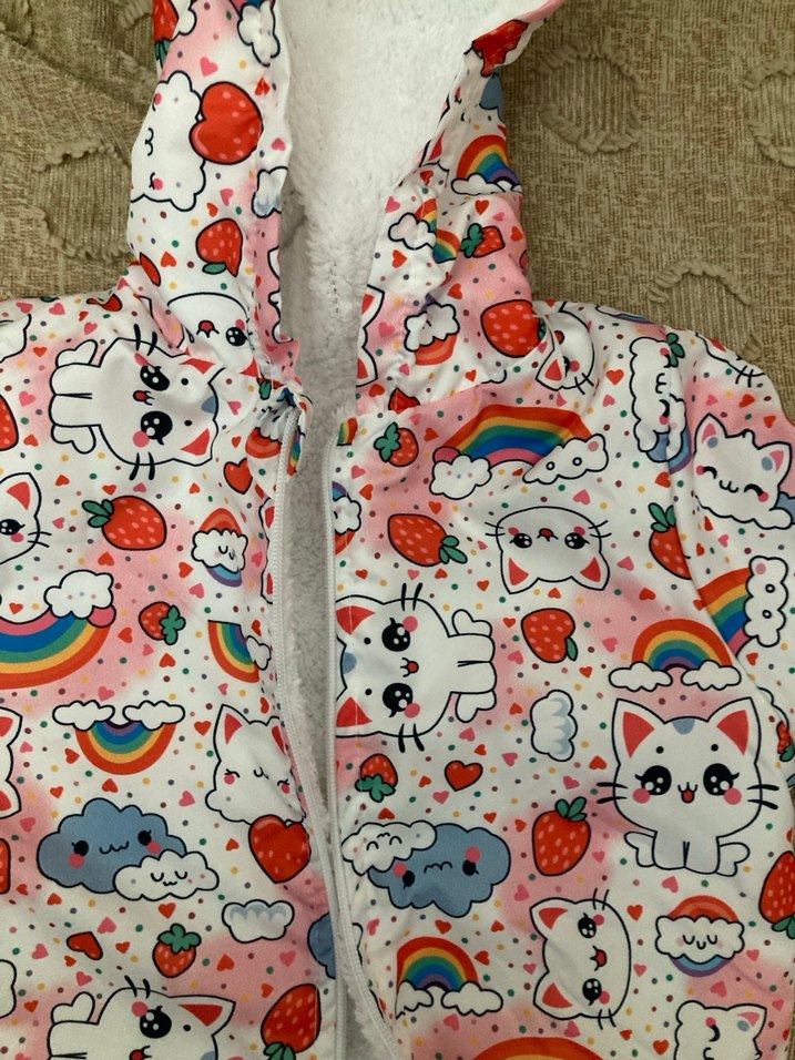 Renkli Baskılı Kız Çocuk Kapüşonlu Mont - Görsel 3