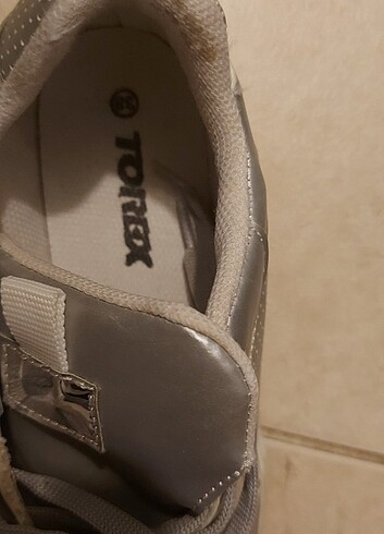 37 Beden flo nun markası torex spor ayakkabı 