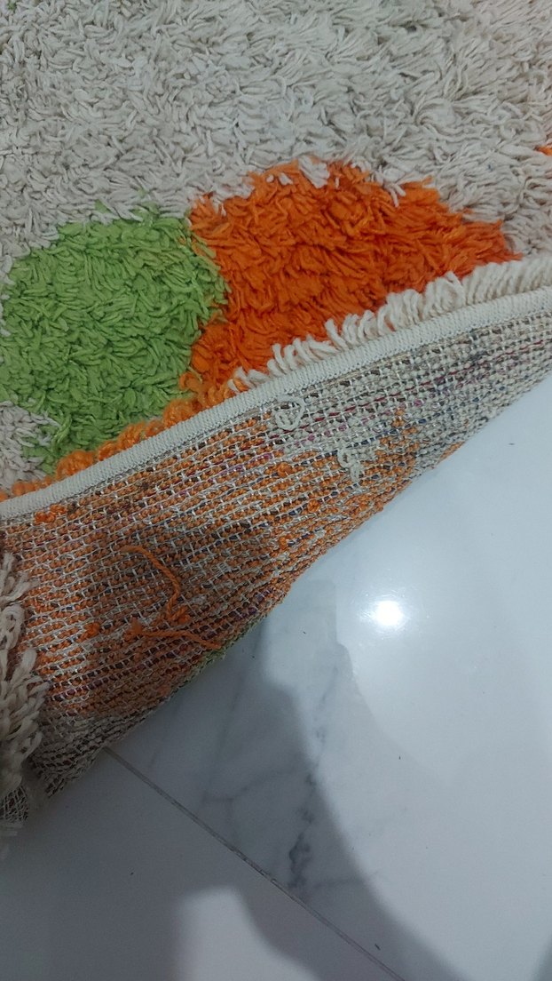 Çiçek Desenli Çok Renkli Halı - Görsel 2