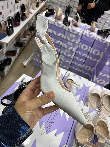Gri topuklu saten ayakkabı çok şık model trend en çok satan