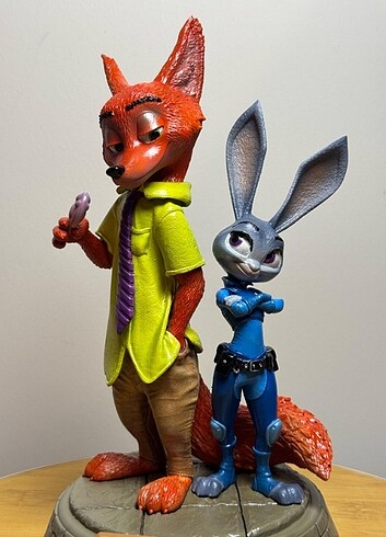 Diğer Zootropolis Diorama