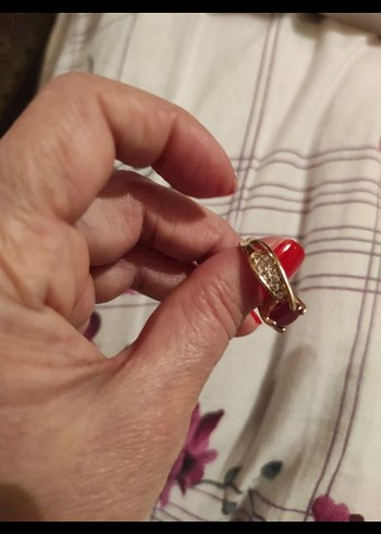 Accessorize kırmızı taşlı yuzuk