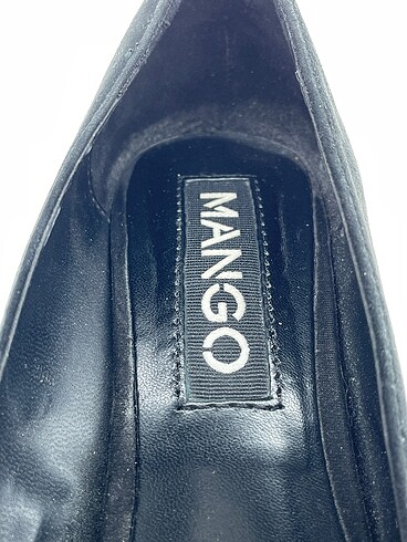 37 Beden siyah Renk Mango Stiletto %70 İndirimli.