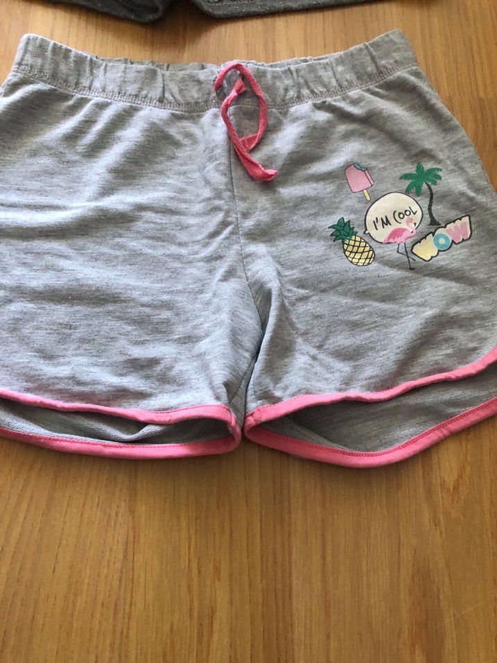 Gri Rahat Kesim Kız Şortları Gri olan hiç giyilmedi - Görsel 2