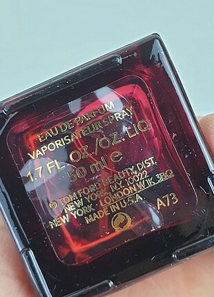  Beden tom ford jasmin rouage 