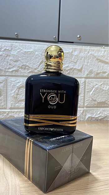 Beden Emporia Armani stronger WTH you oud