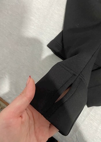 Siyah Yüksek Yakalı Fermuarlı Kadın Ceket - Görsel 3