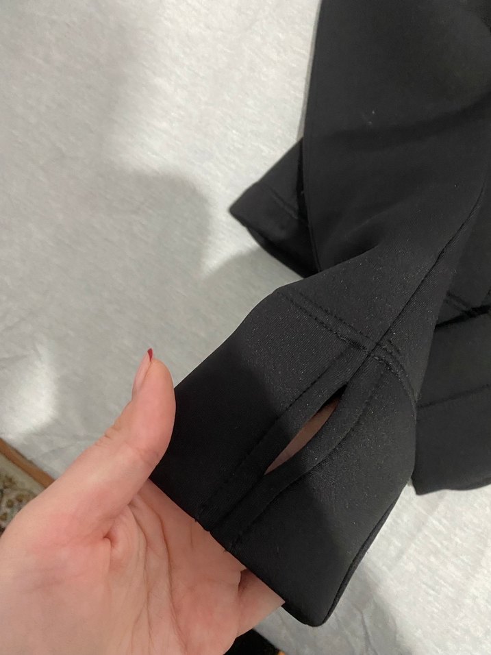 Siyah Yüksek Yakalı Fermuarlı Kadın Ceket - Görsel 3