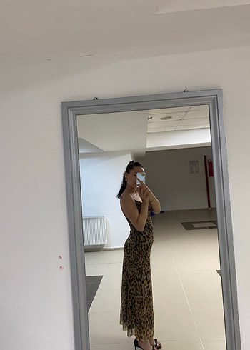 m Beden kahverengi Renk Parlak Leopar Desenli Straplez elbise