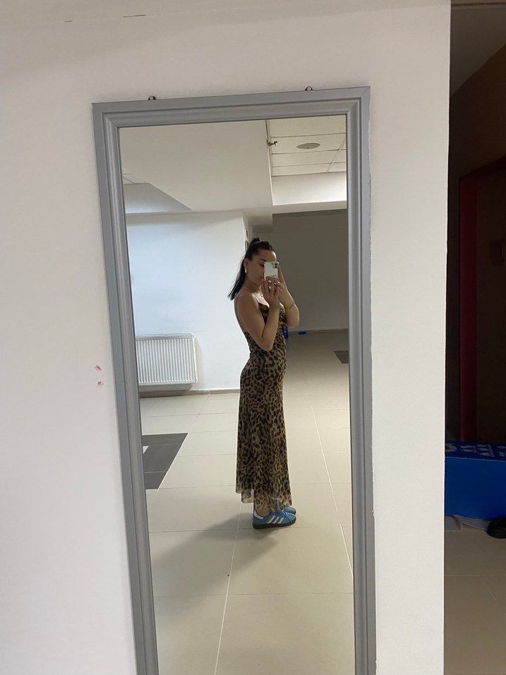 Parlak Leopar Desenli  Straplez elbise - Görsel 4