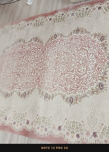 Beden Salon Halısı