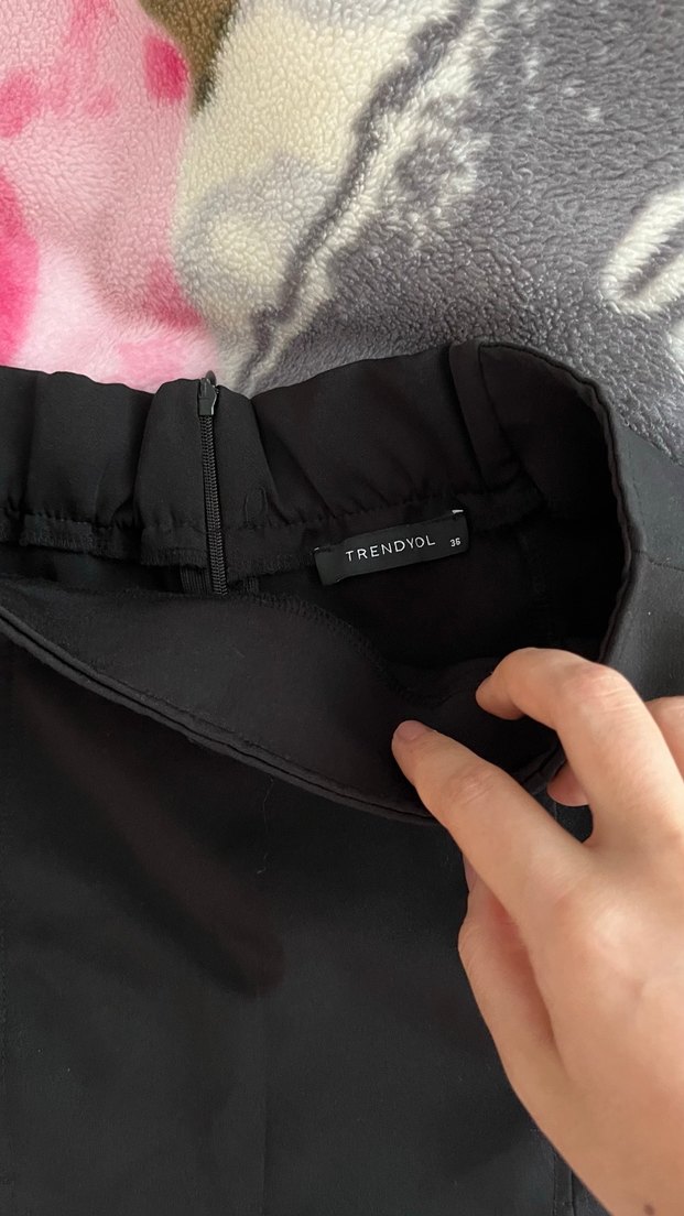 Siyah Mini Pilili Kadın Etek - Görsel 2