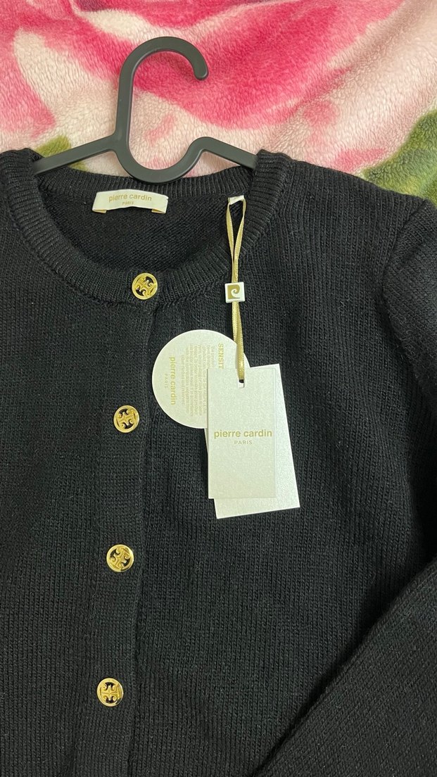 Düğmeli Siyah Kadın Hırka - Görsel 2