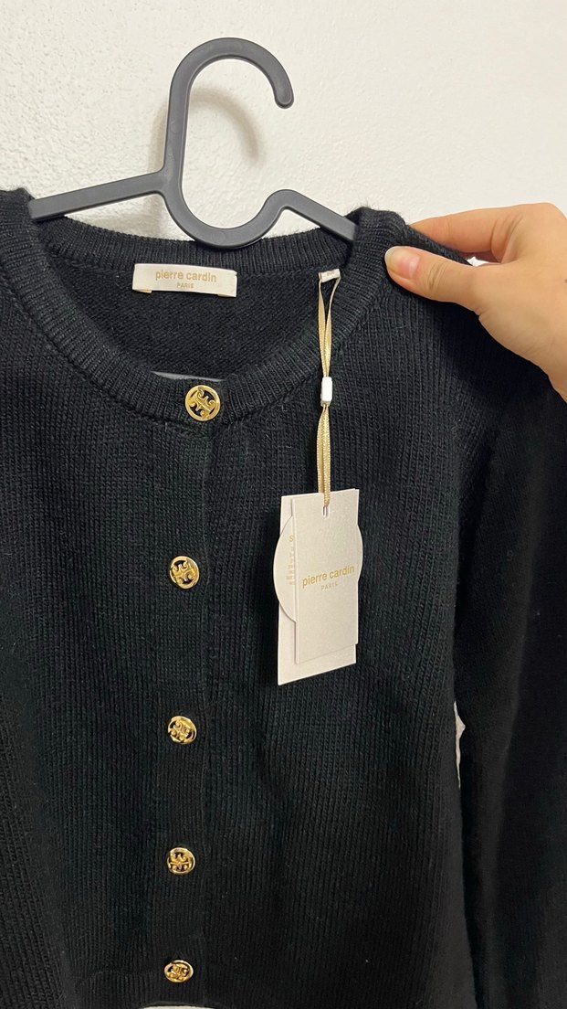 Düğmeli Siyah Kadın Hırka - Görsel 3