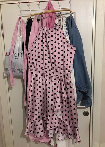 Puantiyeli Pembe Elbise