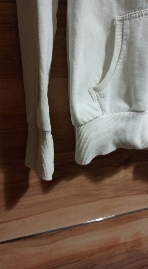 Gri Baskılı Beyaz Kapüşonlu Sweatshirt - Görsel 2