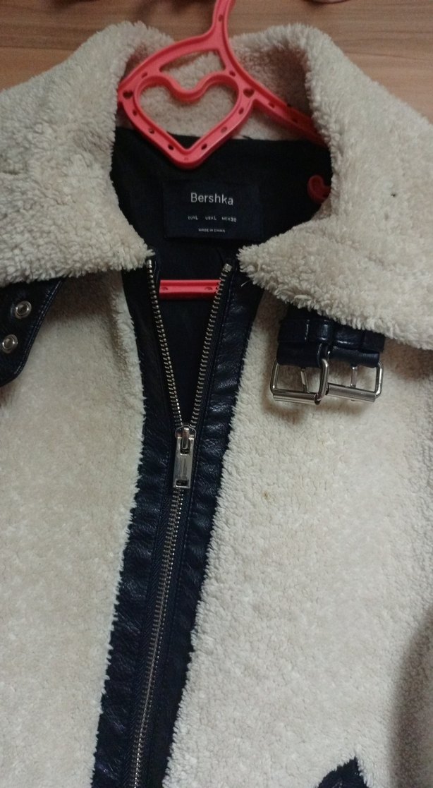 Kürk Detaylı Beyaz Kadın Ceket - Görsel 2