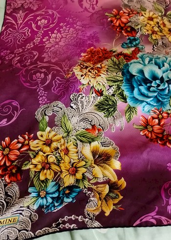 Armine ipek eşarp - Görsel 4