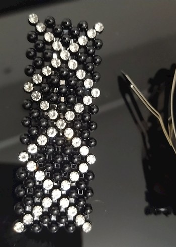 Siyah Taşlı Parlak Kadın Toka - Görsel 2