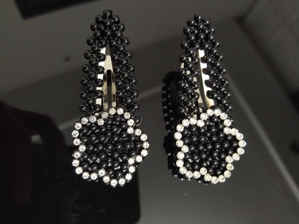 Siyah Taşlı Parlak Kadın Toka - Görsel 4