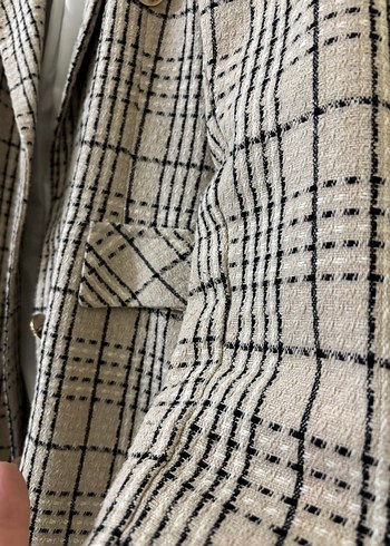 Düğmeli Bej Ekose Midi Blazer ceket - Görsel 3