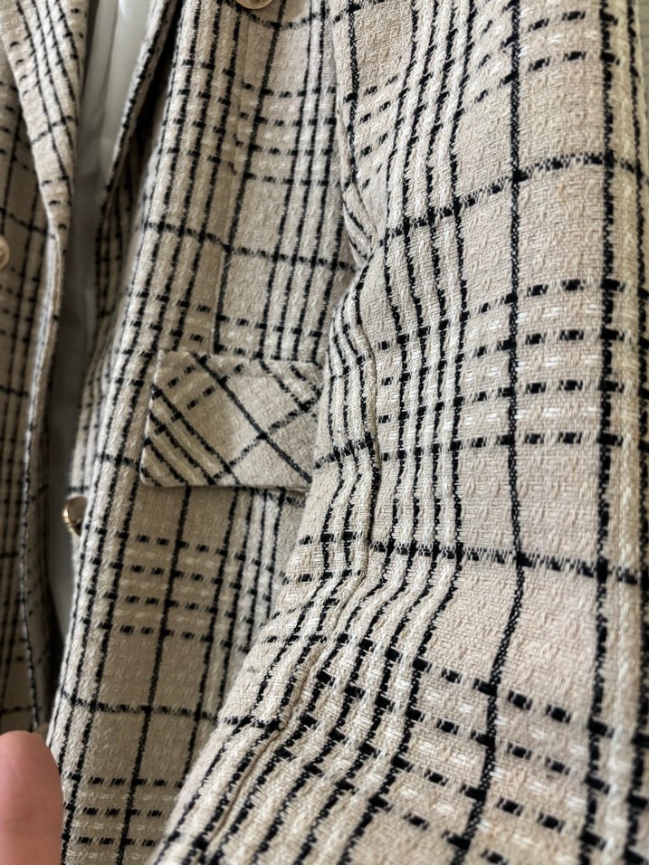 Düğmeli Bej Ekose Midi Blazer ceket - Görsel 3