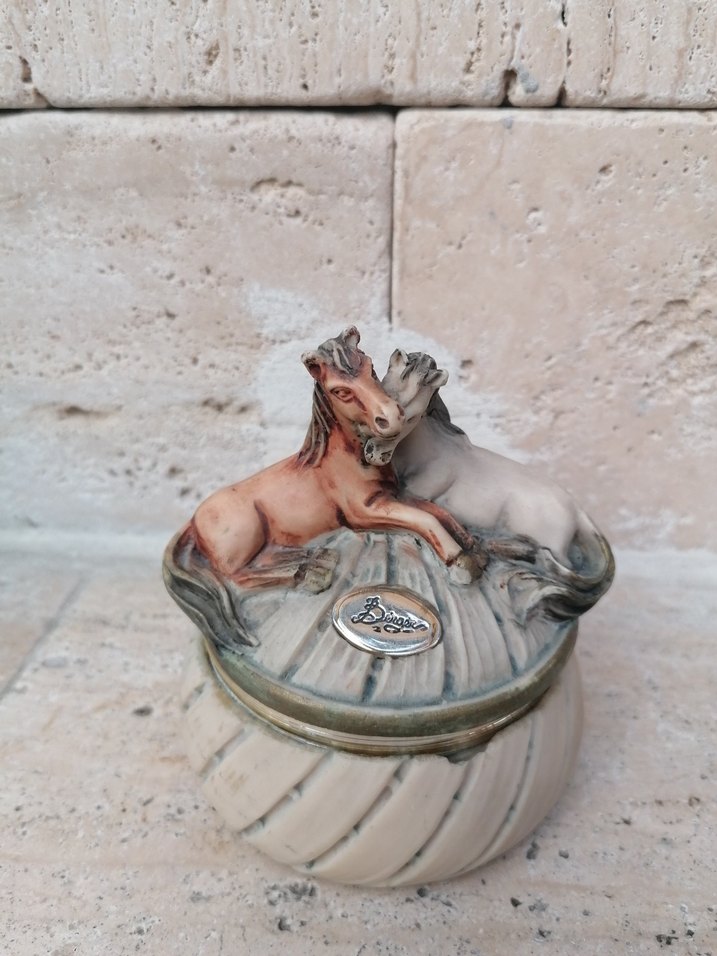 At Figürlü Dekoratif Beyaz Kutu - Görsel 2