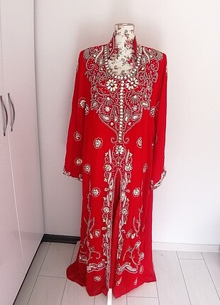 İŞLEMELİ ŞİFON KAFTAN 