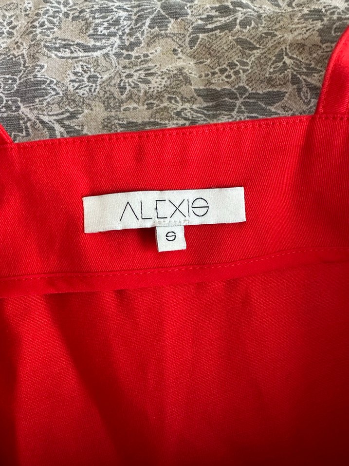 Kırmızı tulum - Görsel 4