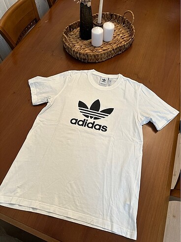 Adidas tshirt