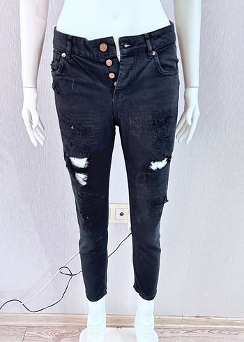 34 Beden siyah Renk Mango yırtık jean