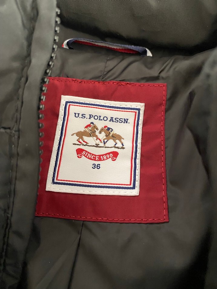 Siyah Kapüşonlu Kadın Kışlık Mont - Görsel 4