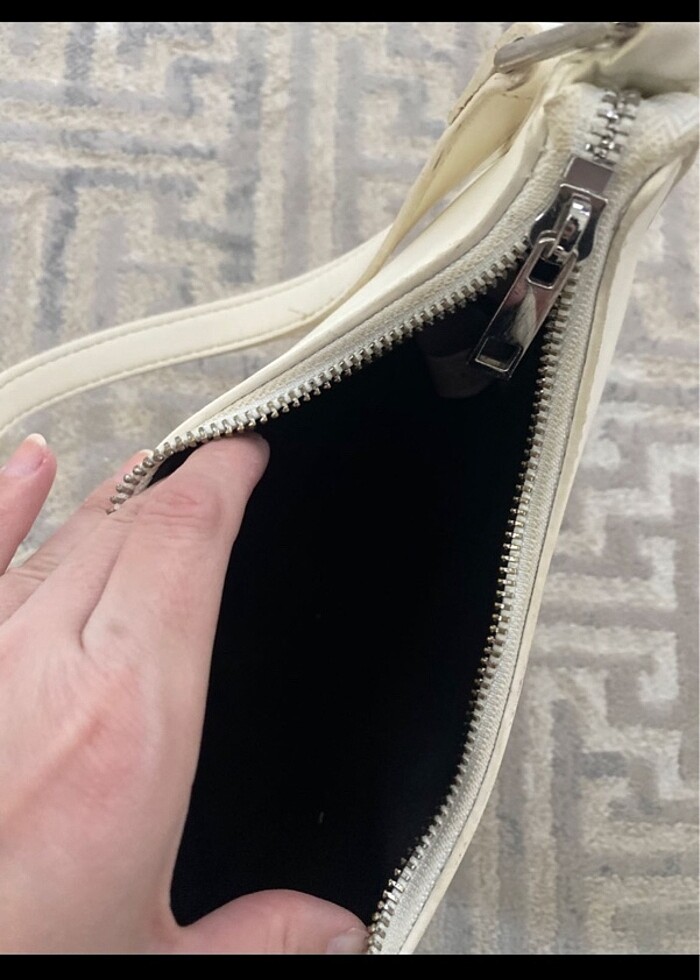 Pull bear kol çantası - Görsel 3