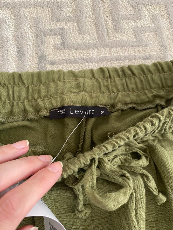 Levure Haki Müslin Salaş Kadın Pantolon - Görsel 2