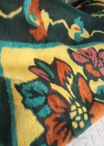 Çiçek Desenli Çok Renkli battaniye - Görsel 3