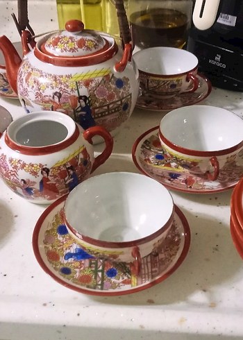 Renkli Kırmızı Desenli Çay Seti - Görsel 2