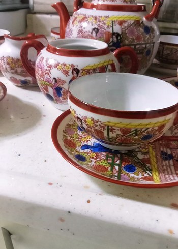 Renkli Kırmızı Desenli Çay Seti - Görsel 3