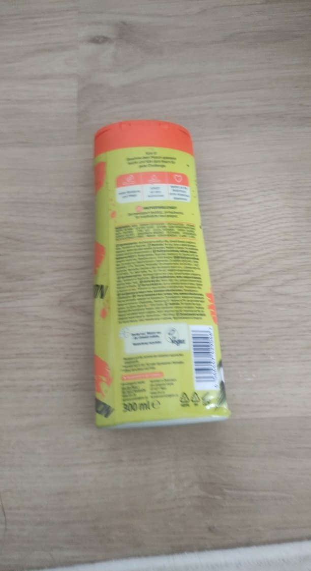 Balea Kick It! 4'ü 1 Arada Çocuk Duş Jeli - Görsel 2