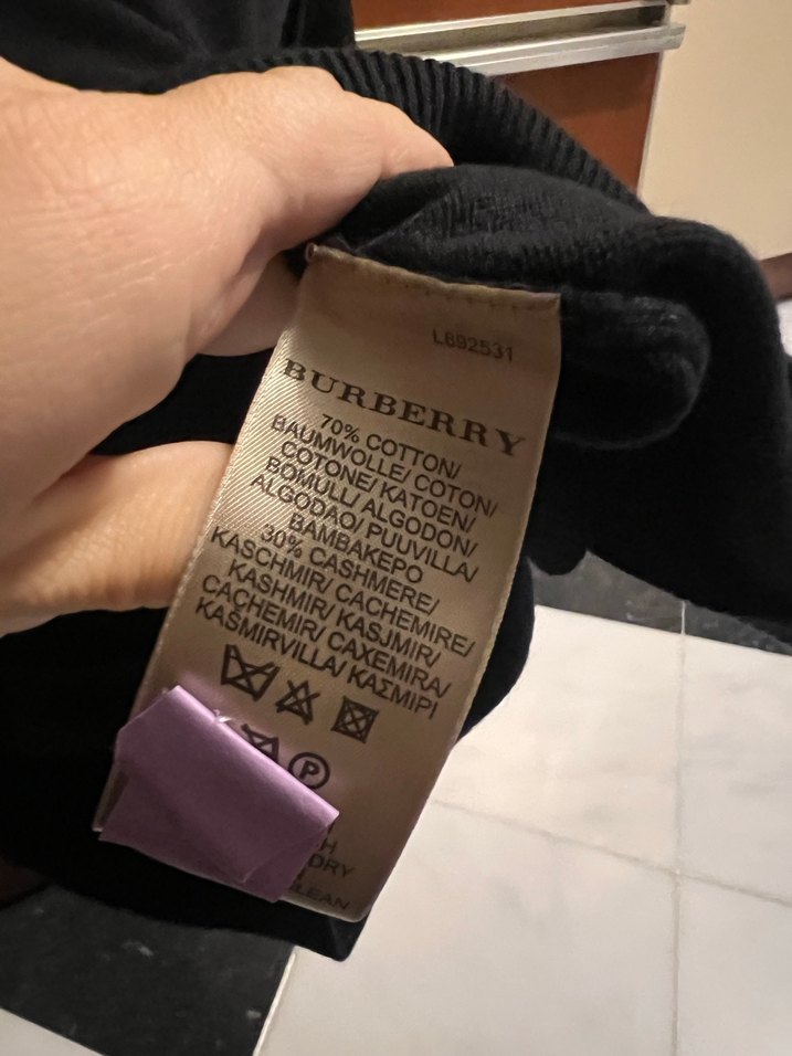 Burberry V Yaka Kazak - Görsel 5