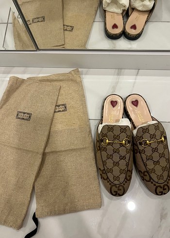 Gucci 38,5