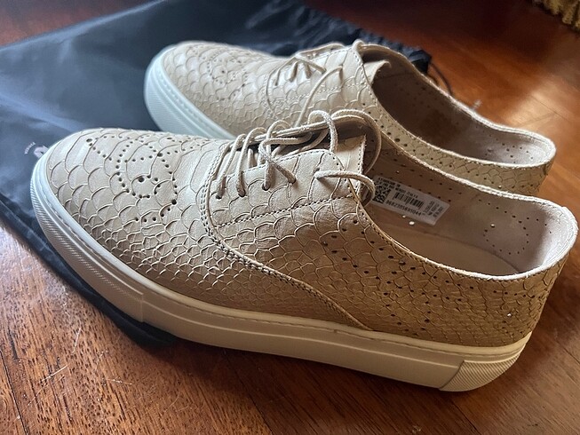 38 Beden Fratelli Rossetti Sneakers